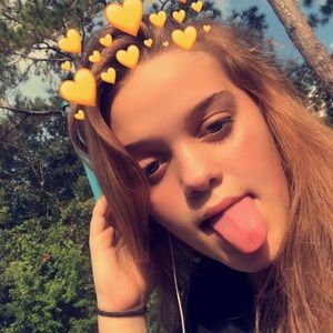 Meet your Posher, Faith